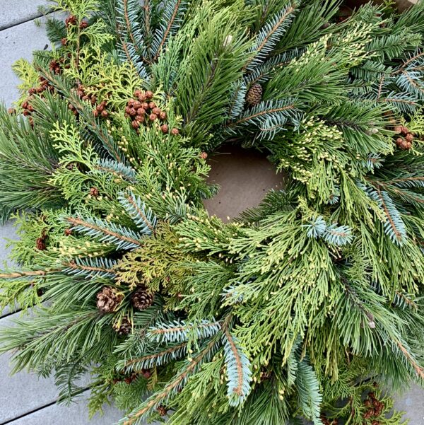 Holiday-Wreaths-From-Edmonds-Gardens